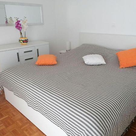 Apartman Petra プーラ エクステリア 写真
