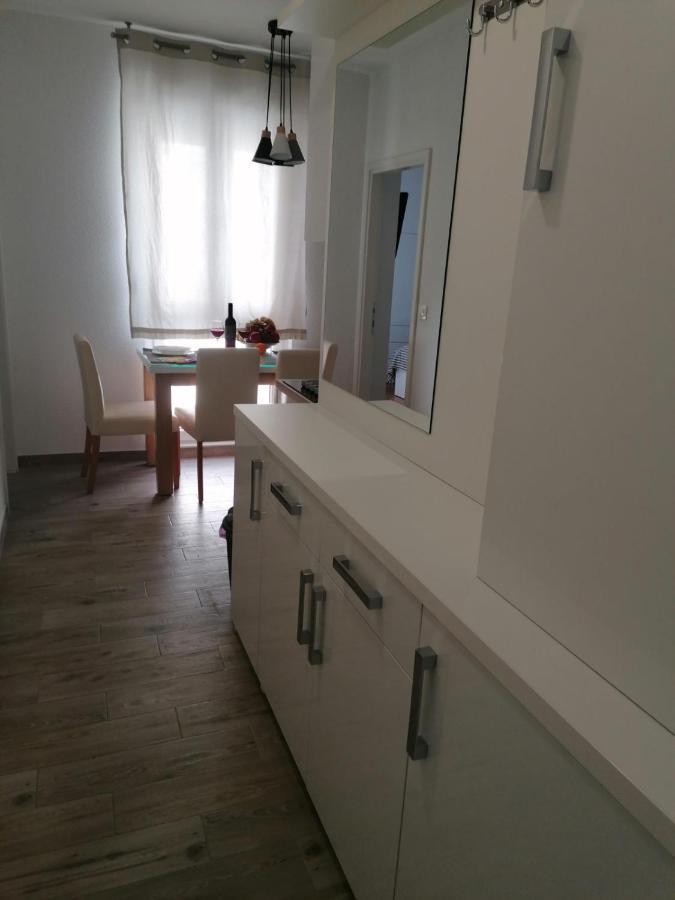 Apartman Petra プーラ エクステリア 写真