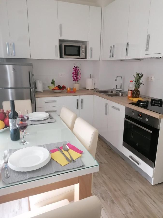Apartman Petra プーラ エクステリア 写真