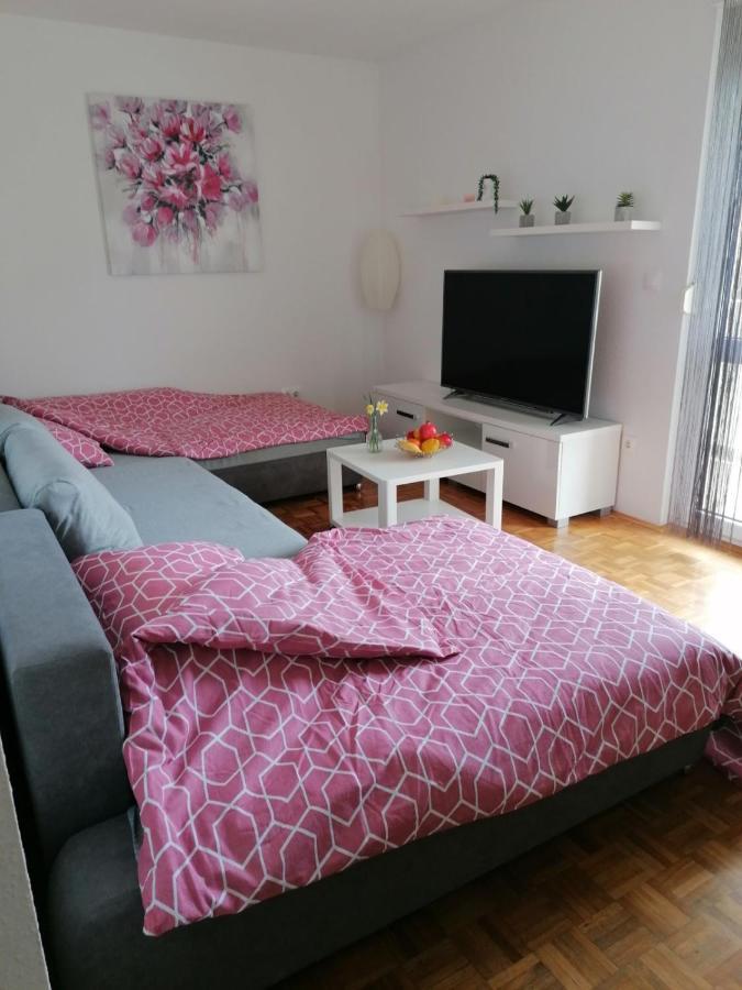 Apartman Petra プーラ エクステリア 写真