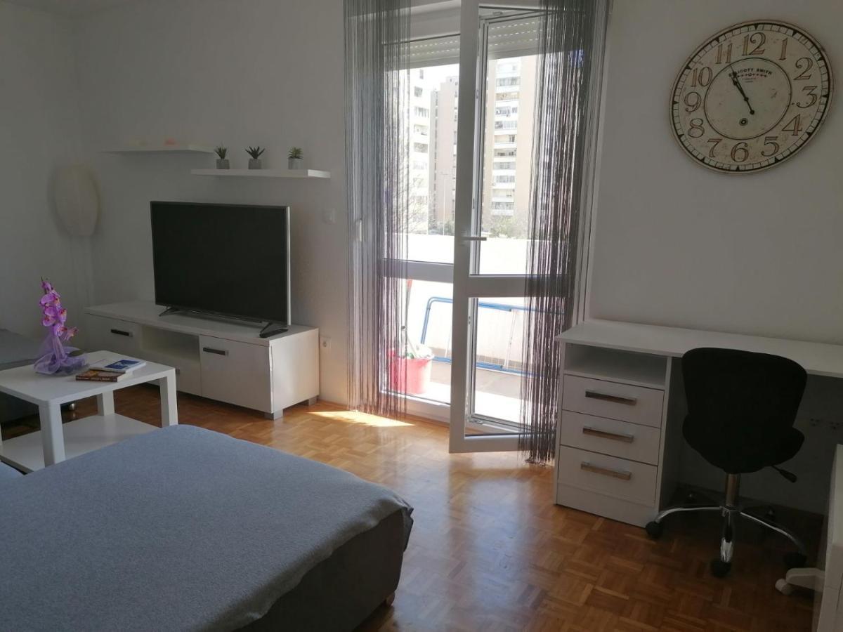 Apartman Petra プーラ エクステリア 写真