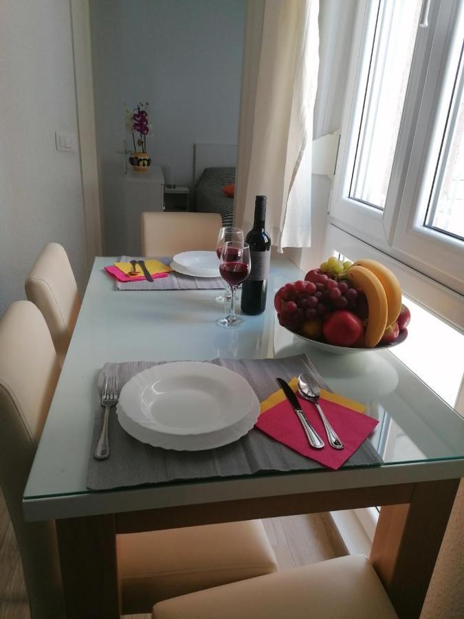 Apartman Petra プーラ エクステリア 写真